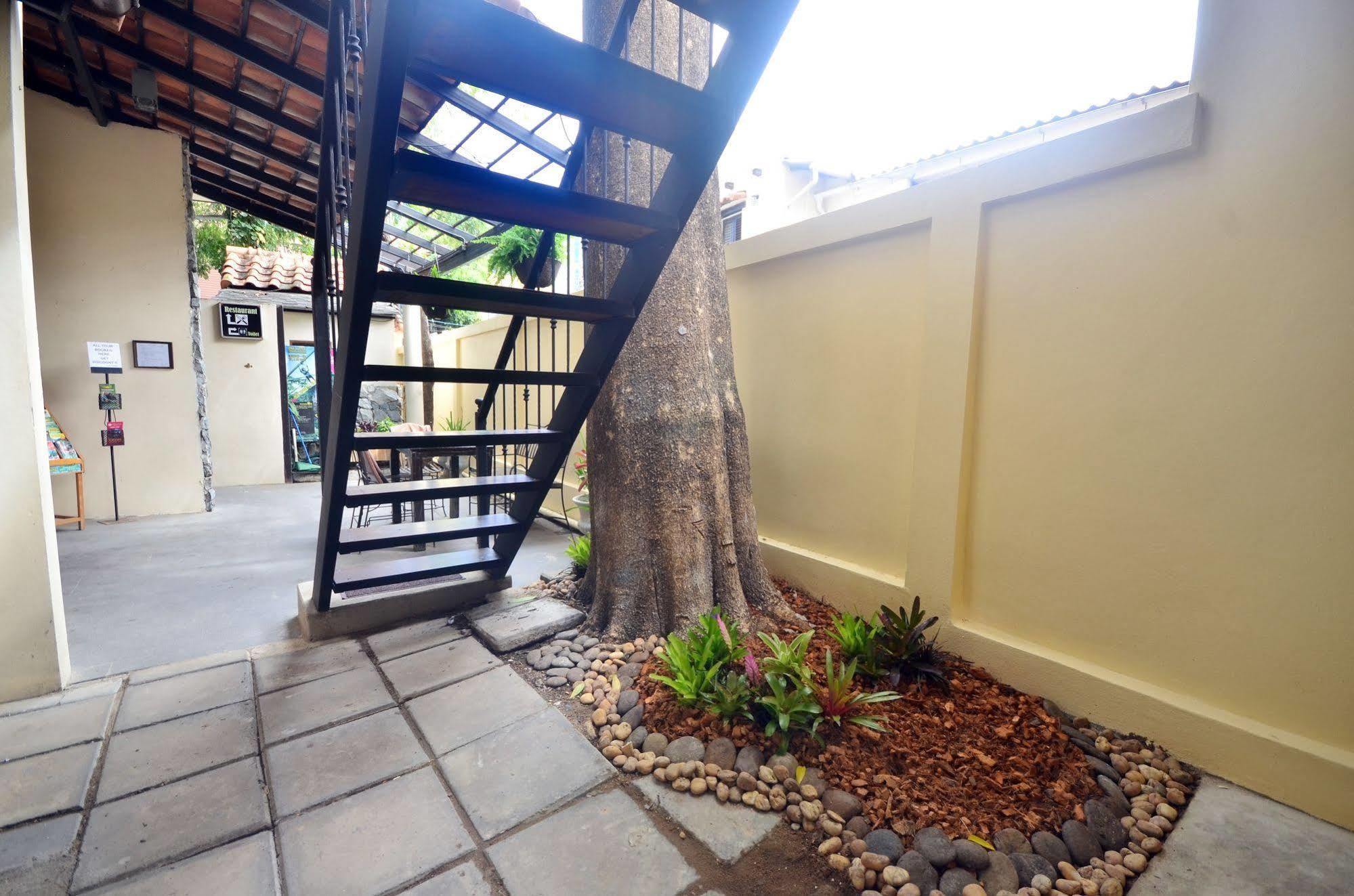 I'M Happy Bed & Breakfast Chiang Mai Bagian luar foto